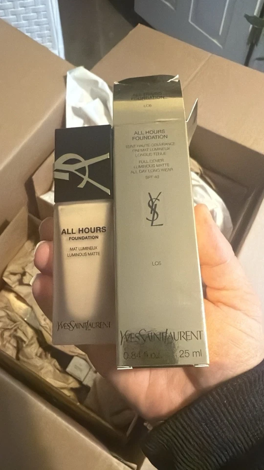 Ysl all hours foundation luminous matte 25ml Iw7/Ysl luminous matte 25ml IC6 - Image 2 of 4
