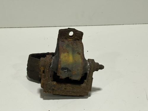 2000-2006 Jeep TJ Wrangler Motor Engine Mount Brackets LH Driver 4.0 CC 2P - Picture 3 of 5