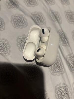 Apple AirPods Pro with MagSafe Wireless Charging Case - White