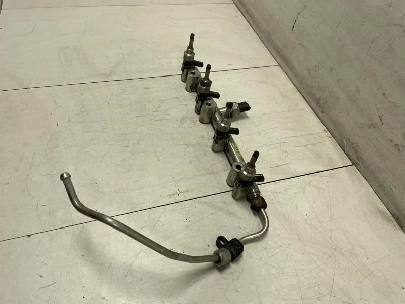 KIA OPTIMA EX 2,4 L 2011 2015 RIEL INYECTOR DE COMBUSTIBLE CON INYECTORES DE FÁBRICA Foto 2 de 4