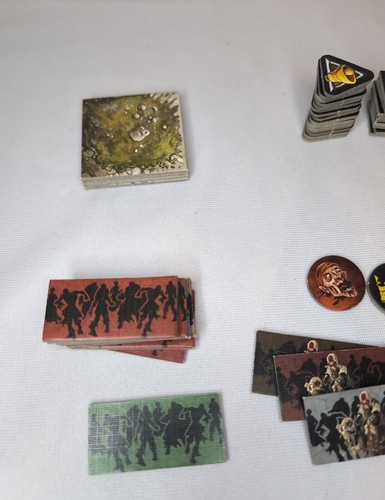 Zombicide Board Game Replacement Token Lot: Objective, Noise, Door, Cards German - Picture 2 of 8