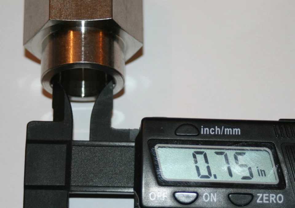 1" OD Weld x 3/4" FNPT 316ss Connector Fitting Swagelok  - Image 3 of 4