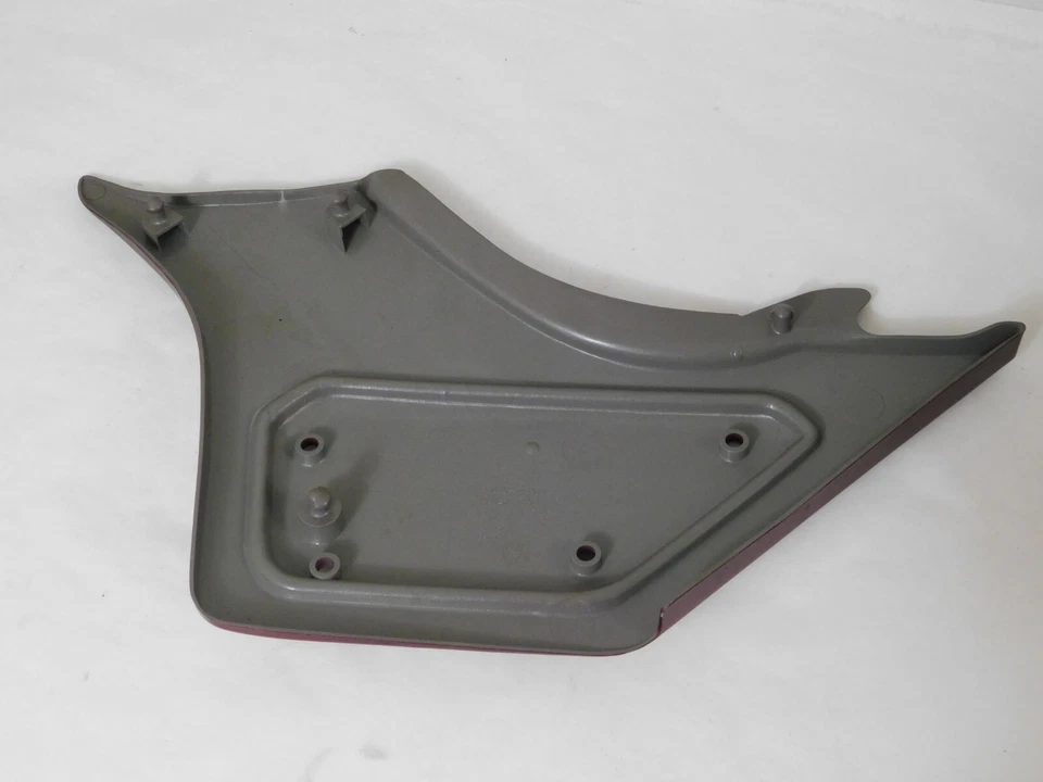 1 Nuevo de Lote Antiguo 1985-1986 Suzuki Madura GV 1200 Panel de Cubierta Lateral Derecho OEM 47111-05A00 NUEVO Foto 4 de 4