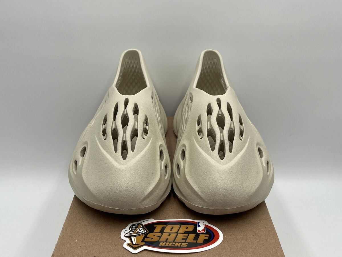 New Adidas Yeezy Foam Runner Sand 2021 Size 10 Rare New Adidas Yeezy Foam Runner Sand 2021 Size 10 Rare