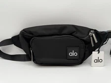 Alo Yoga Explorer Fanny Pack Winter Ivy Brand NWT Authentic $98 Retail Price