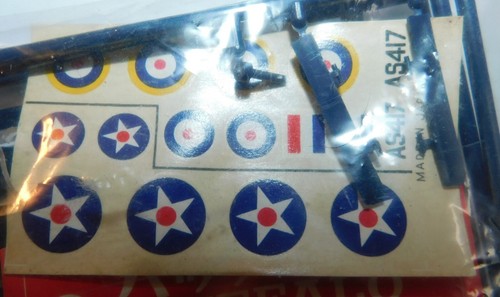 AVION MONOPLAN US NAVY BREWSTER BUFFALO F2A-2 . MAQUETTE AOSHIMA réf 306 . 1/72 - Photo 4/5