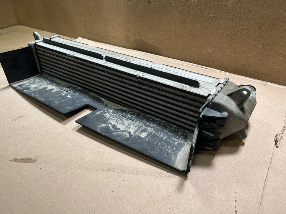 Intercooler delantero 17-20 Hyundai Elantra 1,4 L Turbo OEM Foto 3 de 4