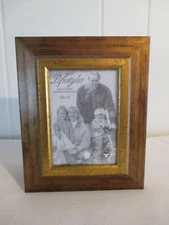 NEW!  Lifestyles 3.5 x 5" Two-tone Antique Gold-Colored Frame  European Moulding