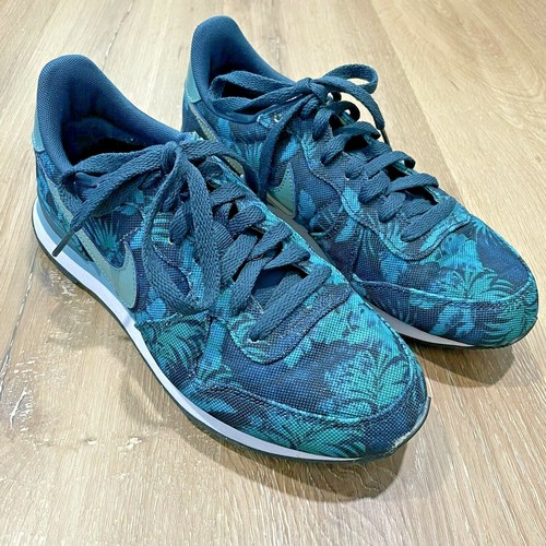 Nike Internationalist Graphics Floral 