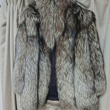Vintage SAGA FOX Superb Quality Silver Fox Fur Coat US S Japan