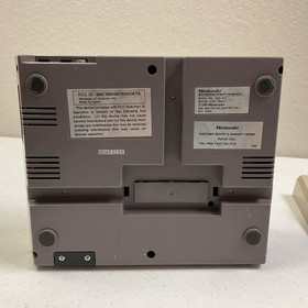 Nintendo NES-001 Entertainment System NES-026 Joy Stick Controller