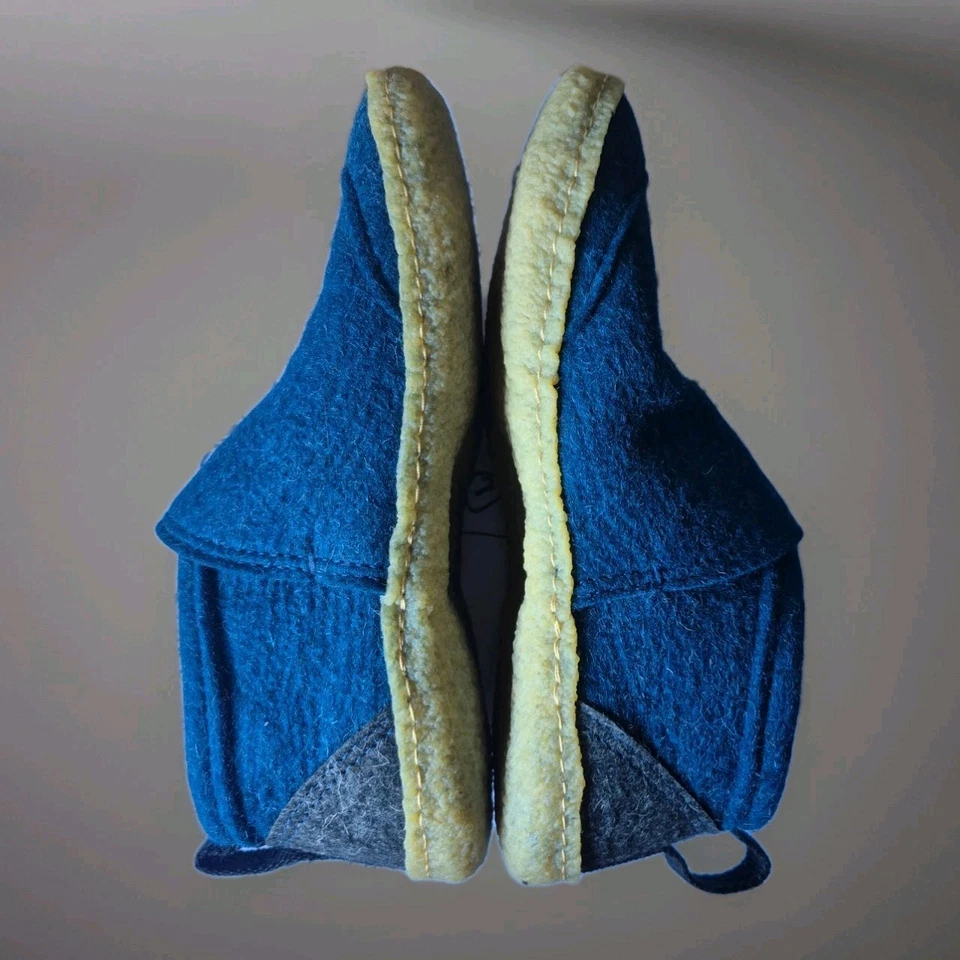 BOTAS ZAPATILLAS WOOLFIT TAIGA/AZUL/SUELA DE GOMA NATURAL/VARIAS TALLAS/USADAS Foto 3 de 4