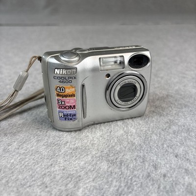 Nikon Coolpix 4600 4.0 Megapixel Digital Camera 3x Zoom Working