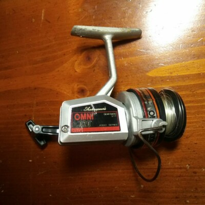 Vintage Shakespeare Omni 2000 020 open face reel Very working condition 