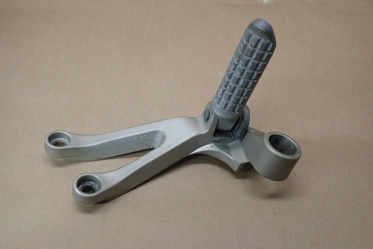 1998 KAWASAKI ZX900-C RIGHT REAR FOOT PEG | eBay