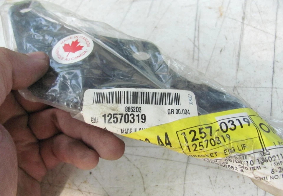 Soporte de elevación del motor delantero NOS GM 12570319 1997-07 Buick Chevy Olds Pontiac Satur Foto 2 de 4