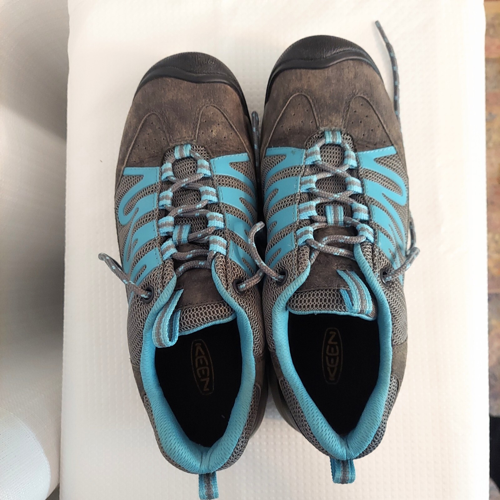 Scarpe da trekking Keen Catalogo taglia 9 stringate top basse 1008830 grigie all'aperto