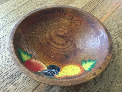 Rustic Vintage Farmhouse Hand Painted Footed Wooden Bowl Fruit Motif - Picture 4 of 8