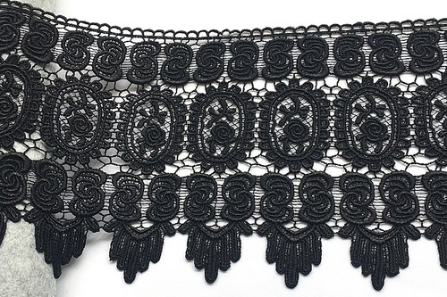 Bordure dentelle découpable Kiddo 8,5" champagne rouge vert blanc cassé noir gris par Yard - Photo 7/14