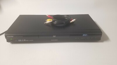 Toshiba SD-2900 DVD Player w/ AV Cords Plays Great