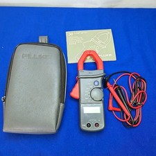 Fluke 30 True RMS Clamp Meter with Test Leads and Manual New Battery Included