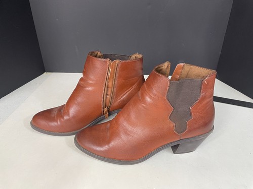 Sonoma Ankle Boots The "McKenzie" Elastic Side Panel with Block Heel Size 9M - Picture 2 of 8