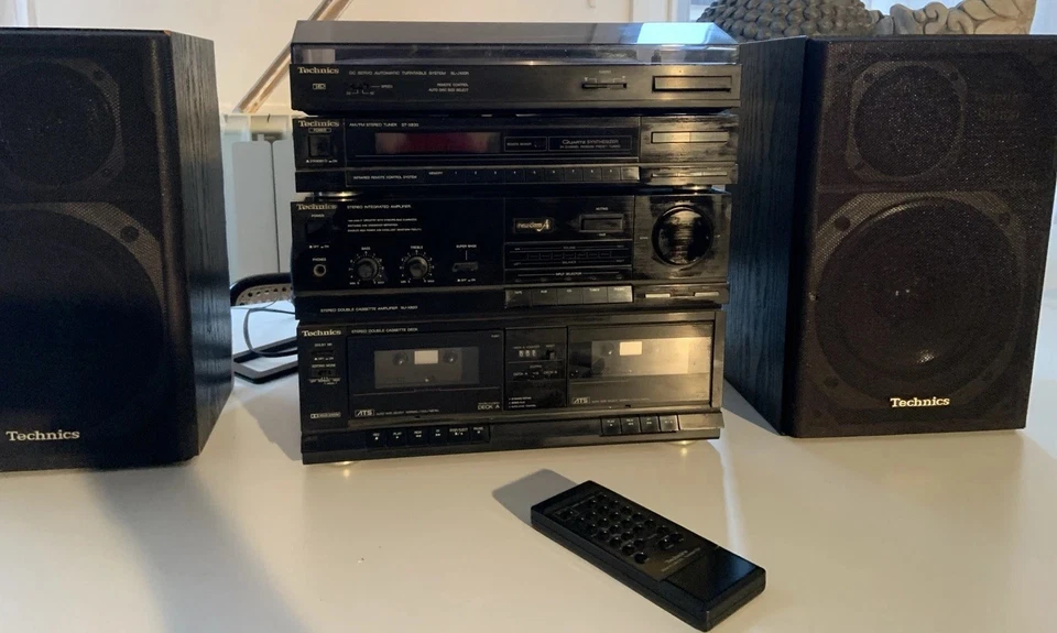 Stereo Technics con Casse Telecomando e Piatto Vinile Tutto Funzionante! - Immagine 2 di 4