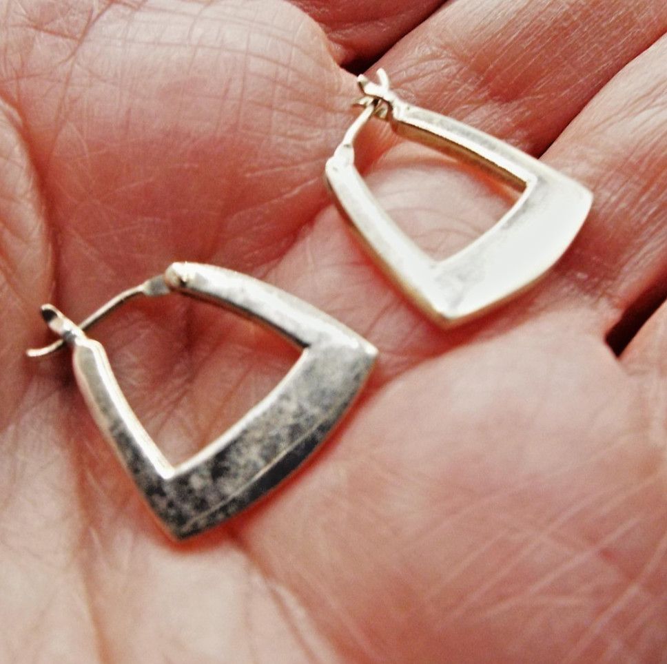 STERLING SILVER SIMPLE LIGHTWEIGHT SQUARED PIERCE… - image 1