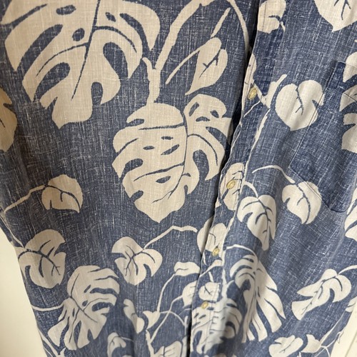 Reyn Spooner Men's Hawaiian Shirt Large Faded Blue. Excellent Condition! - Picture 4 of 6