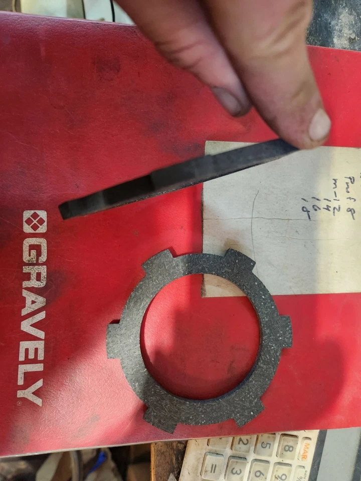 Gravely 042634 08943700 Promaster - Disco de embrague toma de fuerza 24-G. Foto 2 de 2