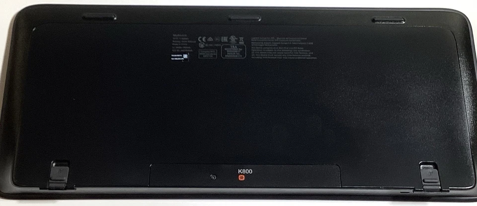 Teclado iluminado inalámbrico Logitech K800 Y-R0011 con dongle funciona con AA BATT Foto 4 de 4