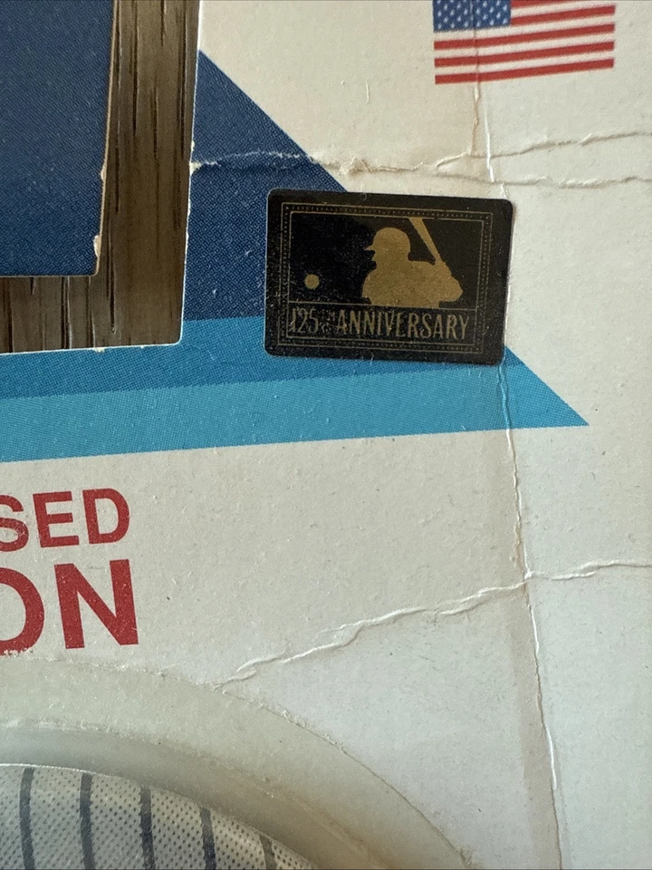 Boston Red Sox 3 1/2 Inch Button Officially Licensed MLB unopened  - Image 2 of 4