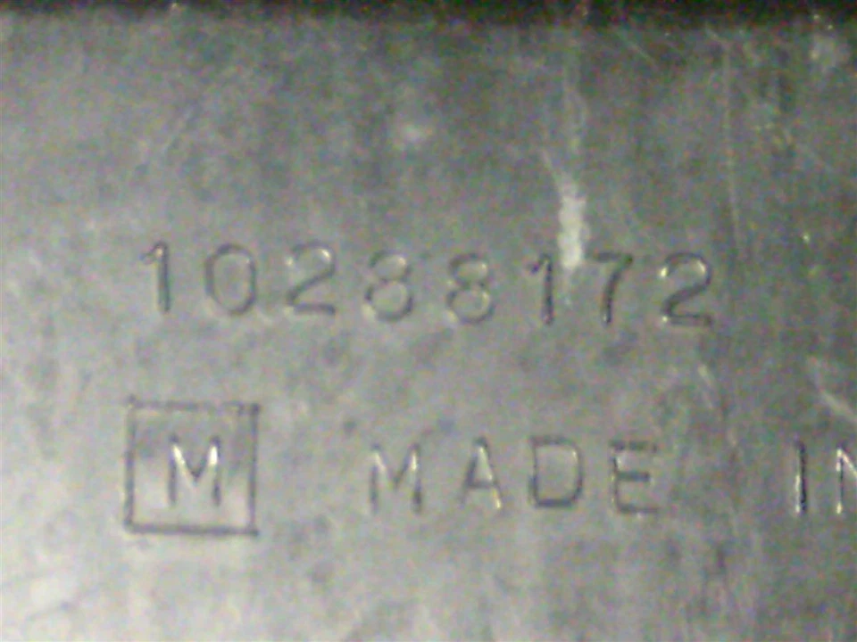 2000 00 Pontiac Montana Dash Lower Console Compartment CD - Cassette Tray Holder - Image 4 of 4