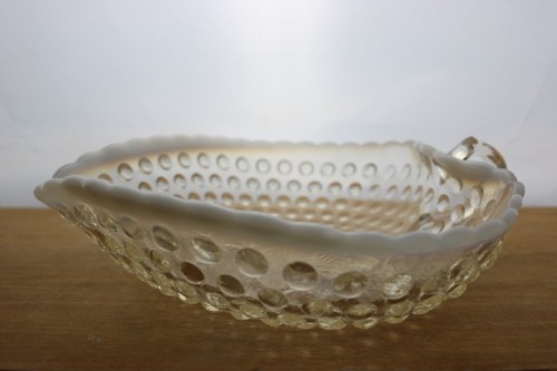 Manija de tazón de colección Fenton corazón delicioso hobnail transparente vieira opalescente - Imagen 6 de 7