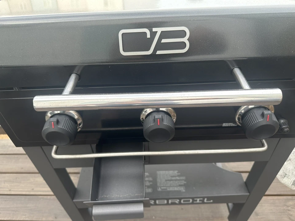 Charbroil® 28 英寸 XL Performance Series™ 丙烷气体 — 第 2/4 张图片