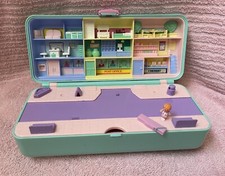Polly Pocket High Street Money Box z figurką