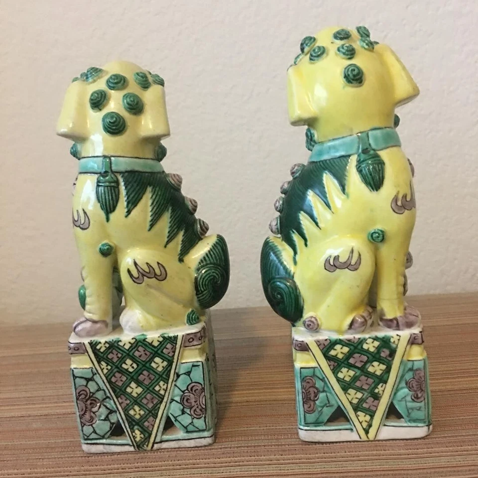 Antiga estátua de cachorro Foo do século XIX porcelana chinesa Fu leão par guardião 8,5” de altura - Imagem 2 de 4