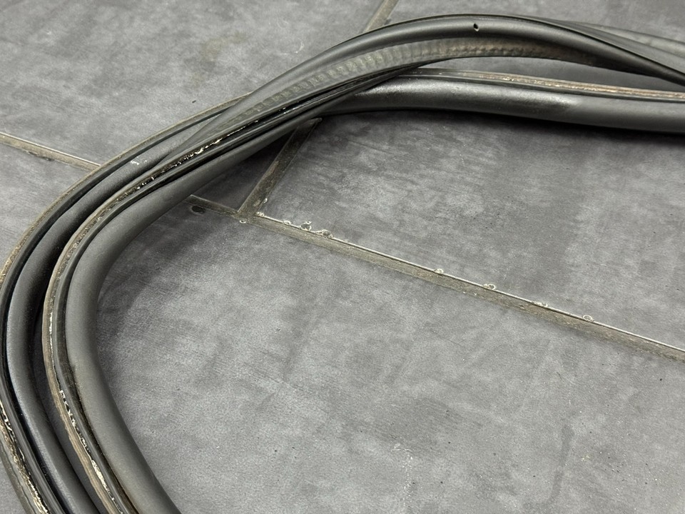 Tailgate Seal BMW E87 Tailgate Trunk Rubber Seal 4393726 | eBay UK