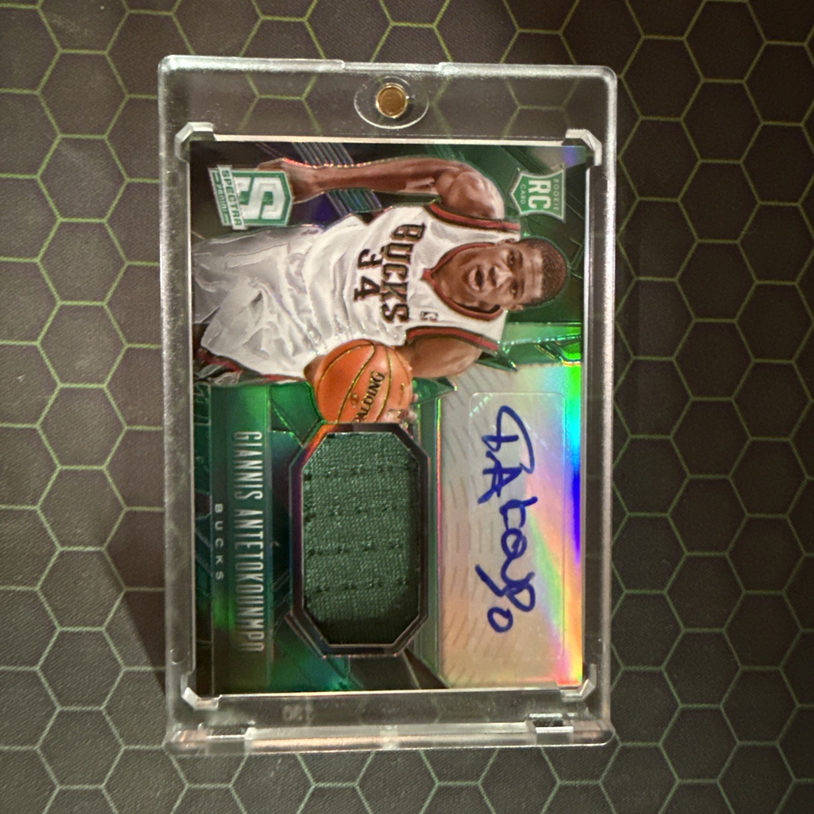 2013-14 Panini Spectra - Rookie Jersey Autographs Giannis Antetokounmpo #120