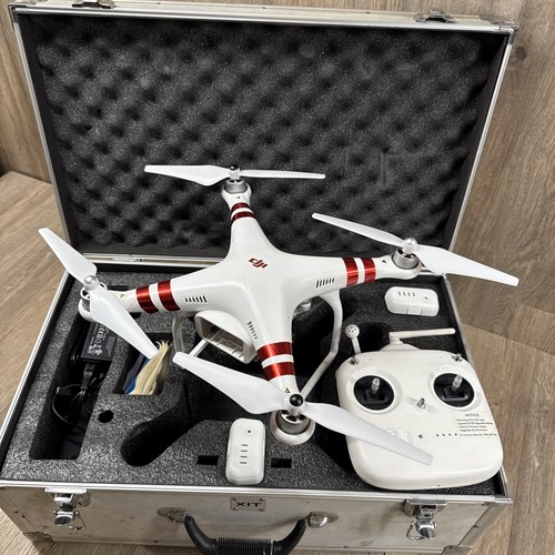 DJI Phantom 3 Standard Ready to Fly Drone with Remote Control & 2 Batteries