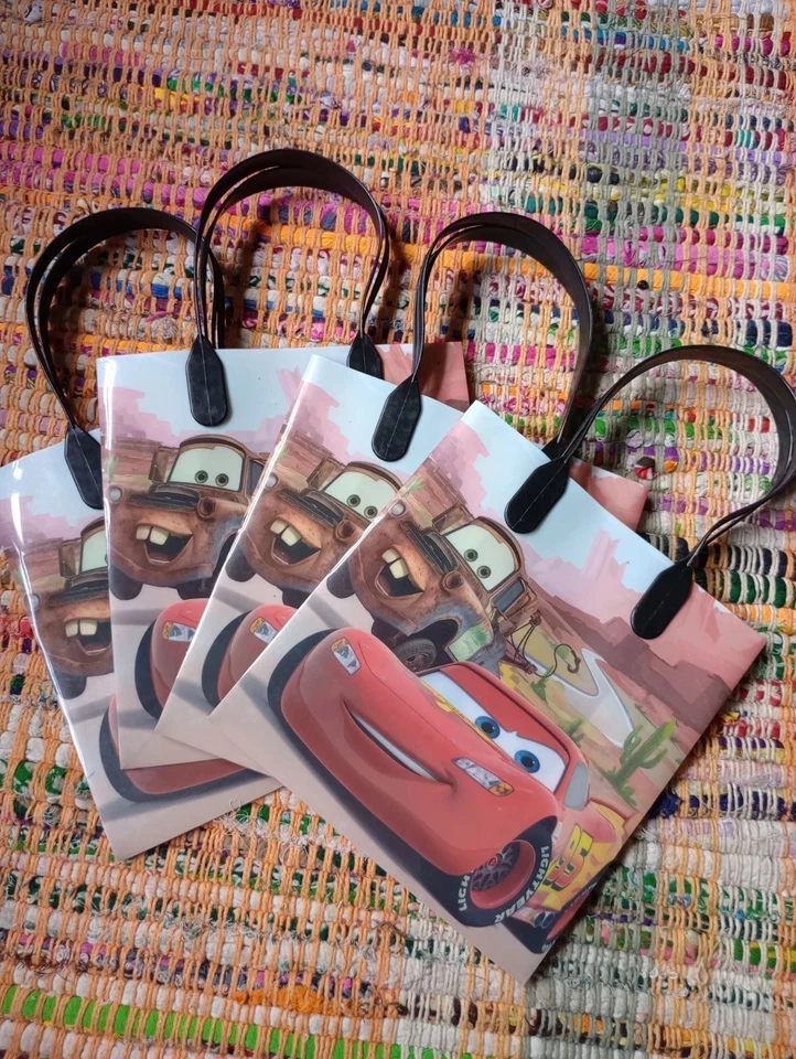 DISNEY CARS 12 PIEZAS (3 ESTILOS DIFERENTES) BOLSAS DE REGALOS FIESTA FAVOR REGALO - ¡NUEVO! Foto 2 de 4