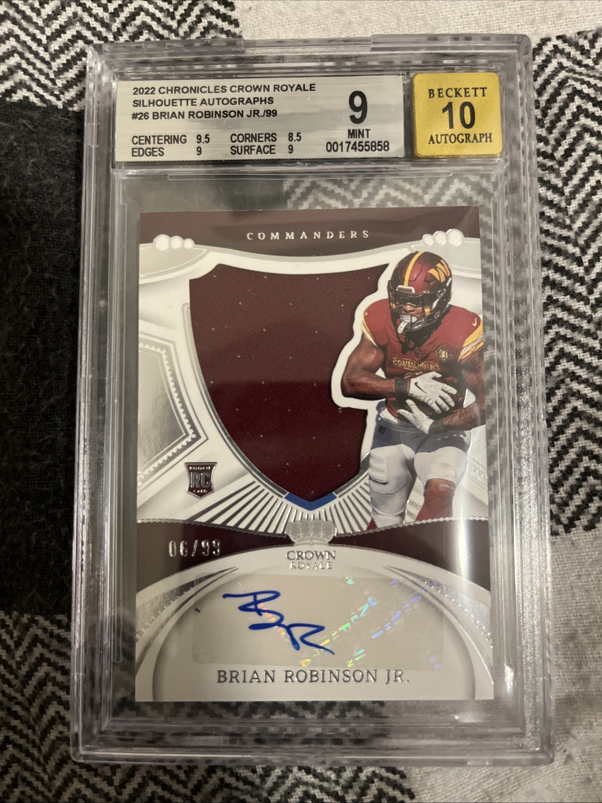 2022 Panini Chronicles Crown Royale Silhouette Autographs Brian Robinson Jr /99