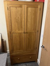 Oak Wardrobe With Drawer Used good condition 