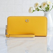 Coach Essential Continental Leather Wallet in Canary Yellow CS011