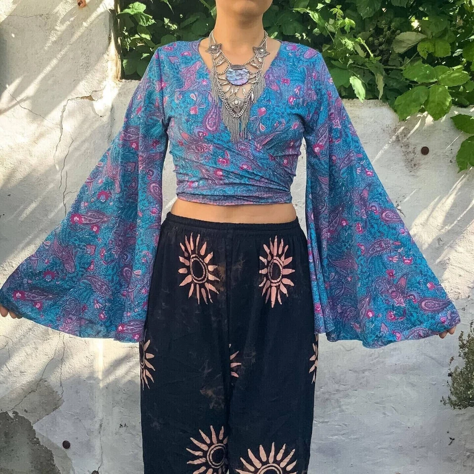 Venta al por mayor Top corto retro años 60 manga campana sari seda vintage indio 10 piezas ropa Foto 2 de 4