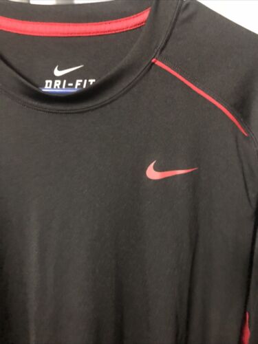 Nike Athletic Dri Fit Langarm schwarz und rot Shirt Herren Large. Sehr guter Zustand - Bild 2 von 7