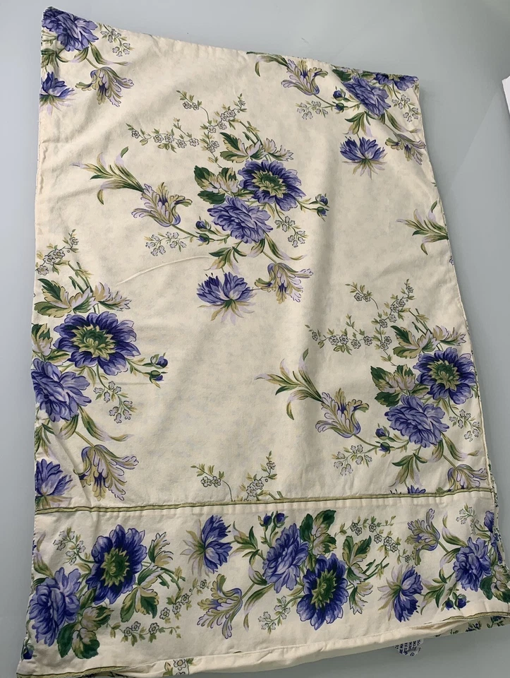 Lote 2 Fundas de Almohada Cornell Reversibles Florales Púrpura Verde Crema Abril Foto 3 de 4