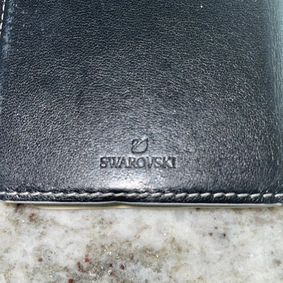 Swarovski IPhone X wallet case with one credit card pocket and mirror. - Image 3 of 4