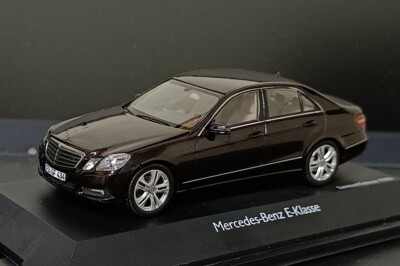 1/43 Mercedes-Benz E-Class W212 sedan facelifting 2011 Dark Red