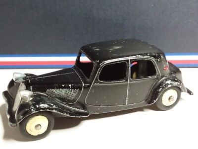 ② Dinky Toys 1:43 - Voiture miniature - 24N Citroën Traction - Voitures miniatures | 1:5 à 1:12